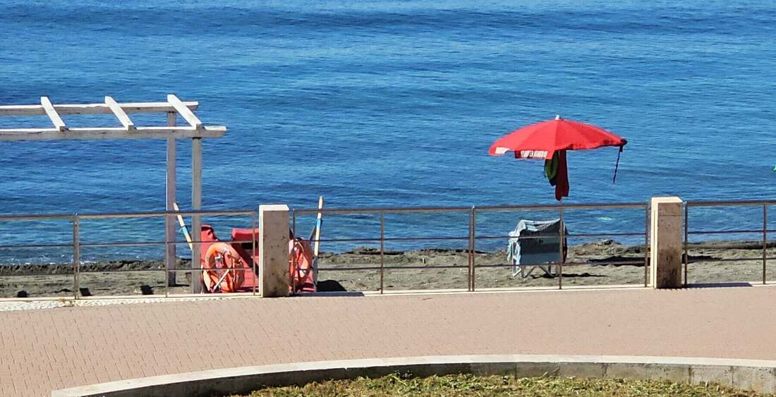 Uno stabilimento sul lungomare di Ostia